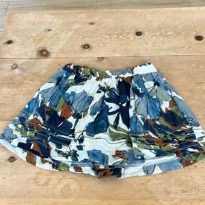 Abercrombie & Fitch short lined floral skirt. Size S